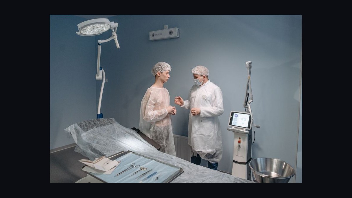 Plastic Surgery Consultation Selling — 60-Min Training