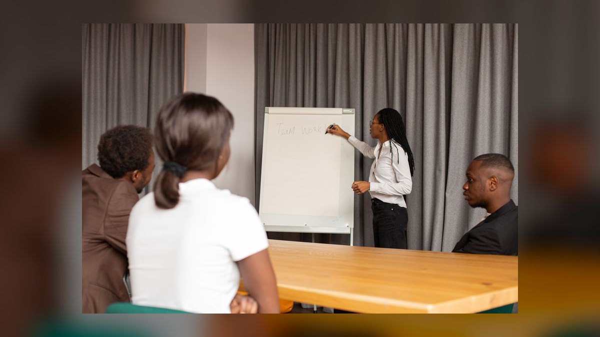 Marketing Agency Retainer Pitch — 60-Min Training — figure 3