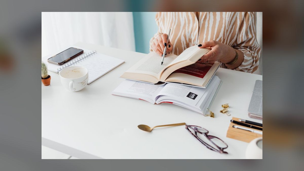 How do you run a sales training on handling price objections in 2027 — figure 3