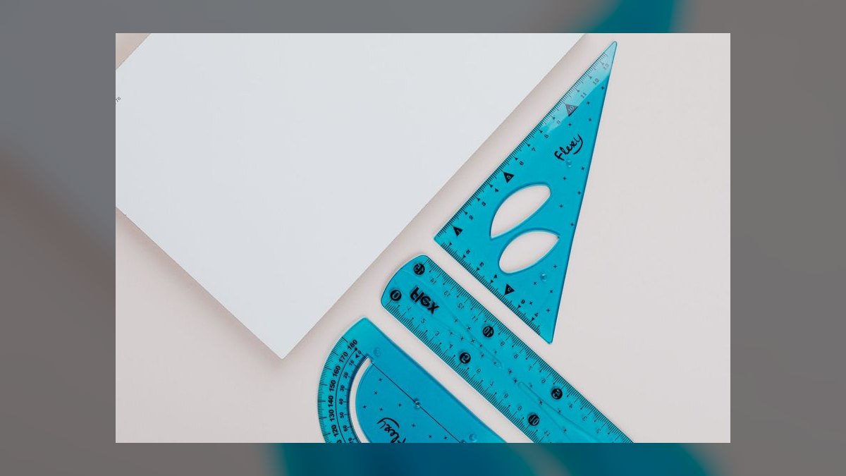 What tools or templates help assign territories based on account data in 2027 — figure 7