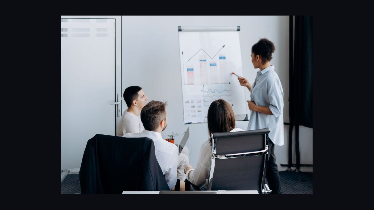 How do you choose which sales methodology to train your team on in 2027 — figure 2