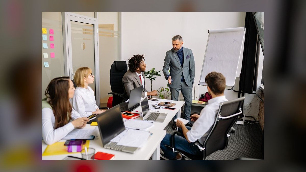 How do you train a sales team in AI & Data in 2027 — figure 6