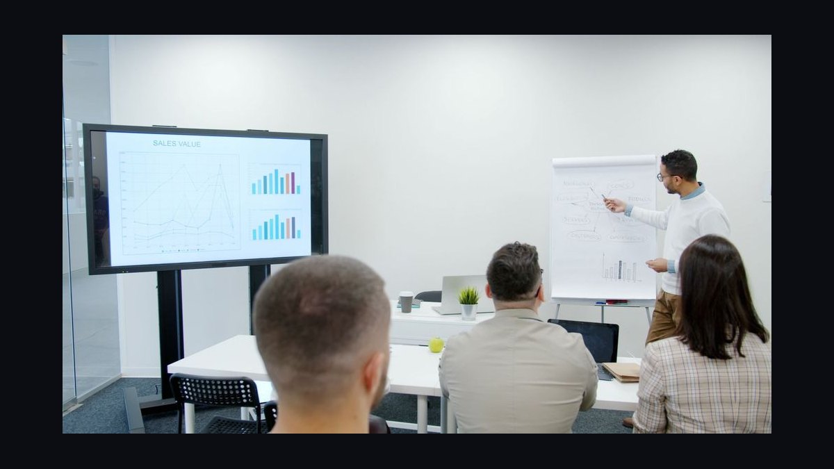 The Win-Loss Interview Question Bank — 60-Min Training in 2027 — figure 10