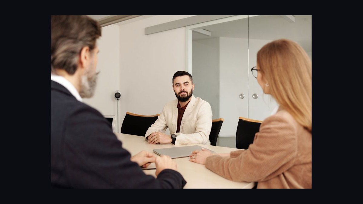 The Win-Loss Interview Question Bank — 60-Min Training in 2027 — figure 8