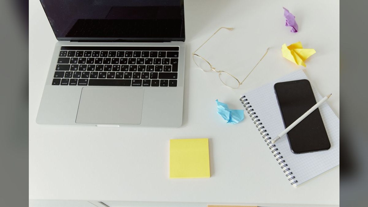 Which productivity tool offers better native video conferencing: Notion or ClickUp — figure 4
