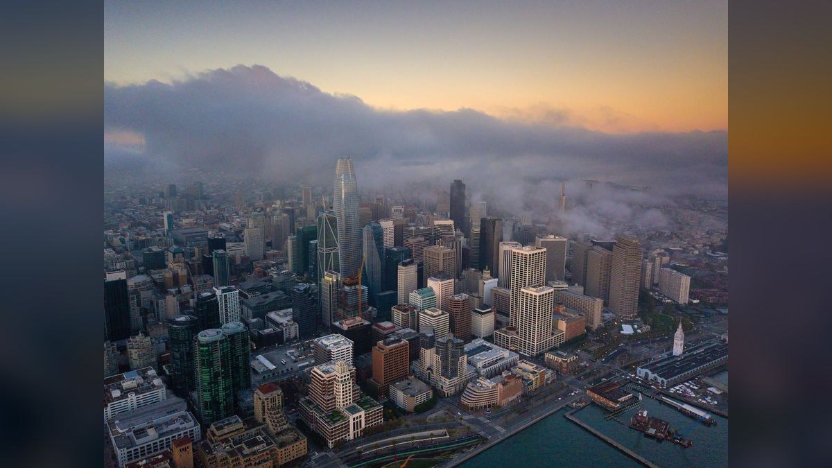 How does SalesLoft integrate with Salesforce compared to Outreach.io?