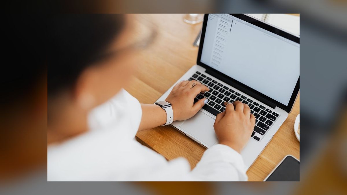What is the best AI writing assistant for business emails—Jasper or Copy.ai — figure 8