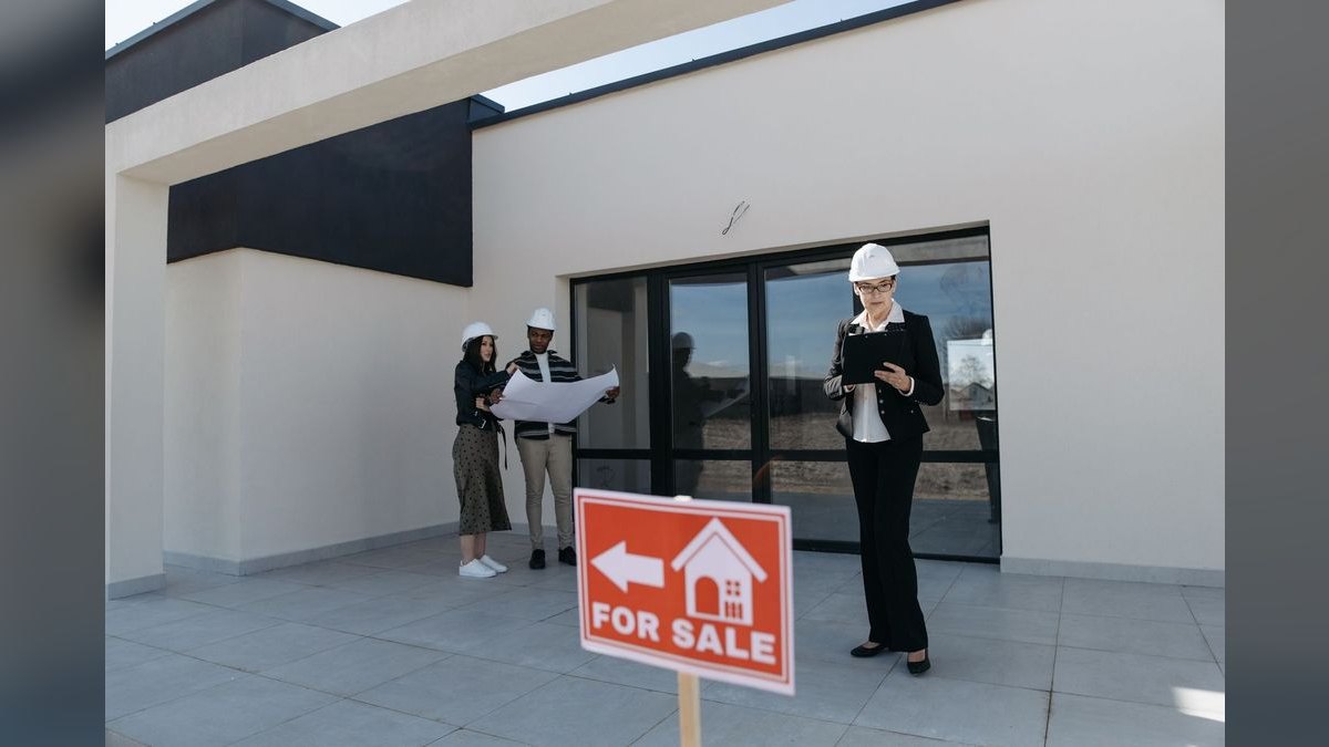 What is the best CRM for real estate agents—Follow Up Boss or kvCORE?