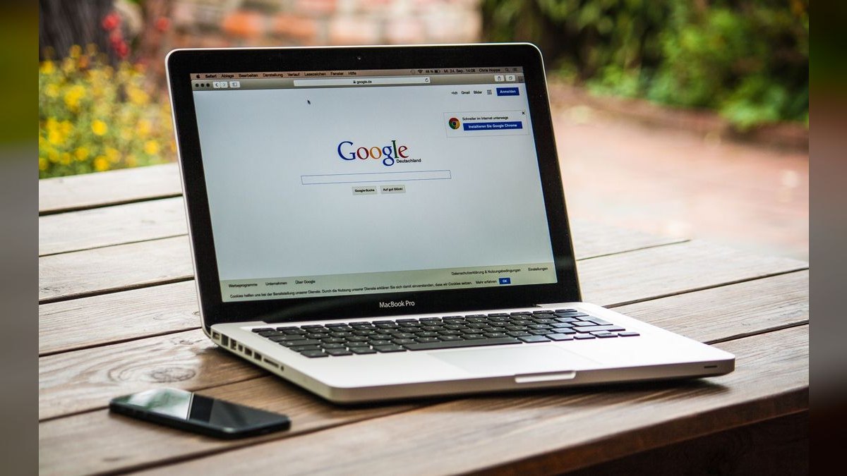 How does Google Workspace compare to Microsoft 365 for collaboration — figure 2