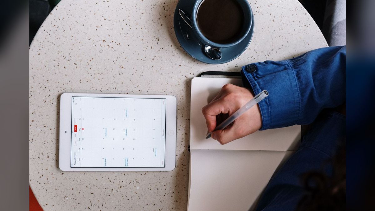 What are the differences between Calendly and HubSpot Meetings for scheduling — figure 3