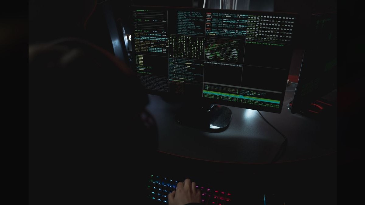 Top 10 Cybersecurity Software for 2027: CrowdStrike, SentinelOne, and Palo Alto Compared — figure 2