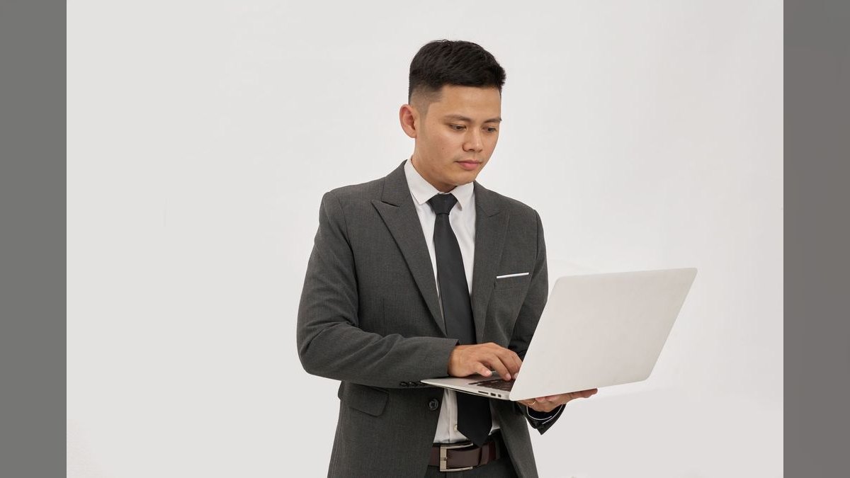 Is HubSpot CRM free enough for a 5-person startup or will I hit limits immediately?