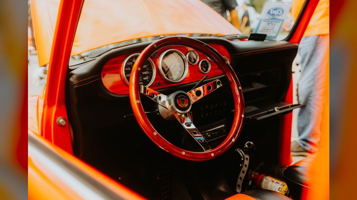 How to create a custom dashboard in Tableau that pulls live data from both Salesforce and Zendesk — figure 3