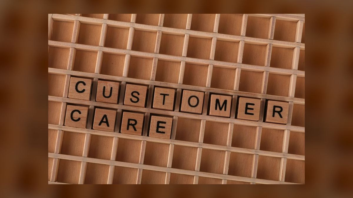 Should I add a dedicated customer data platform on top of HubSpot CRM once I'm syncing data from more than 5 outside apps in 2027 — figure 2