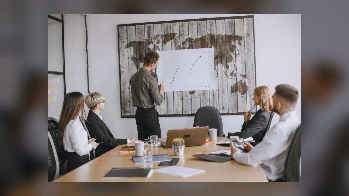 What Does Business Casual Mean in 2027 — figure 9