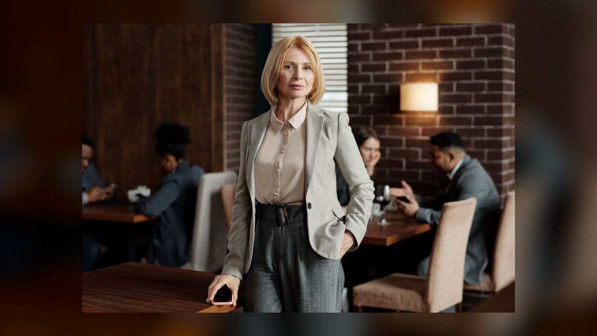 What to Wear to a Networking Event in 2027 — figure 4