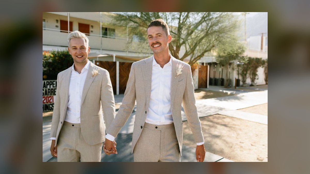 What to Wear to a Business Dinner in 2027