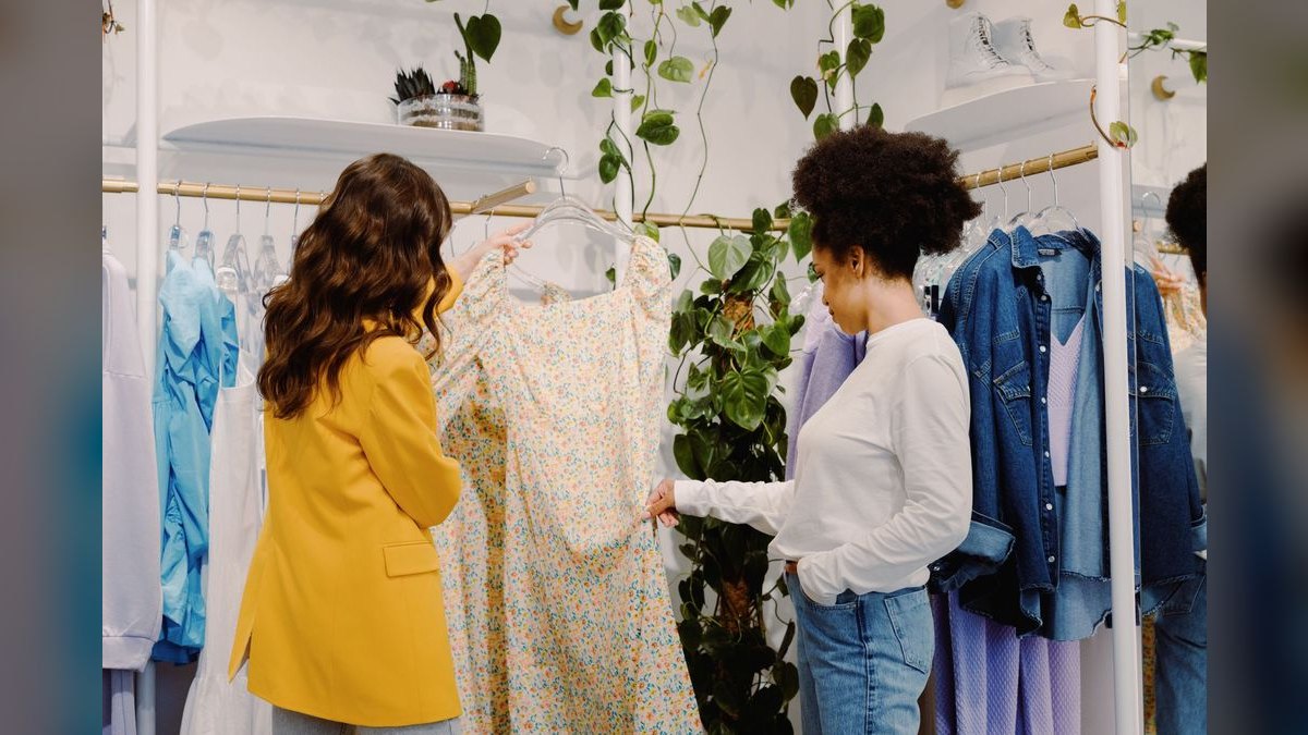 How to Dress Business Casual for Women in 2027