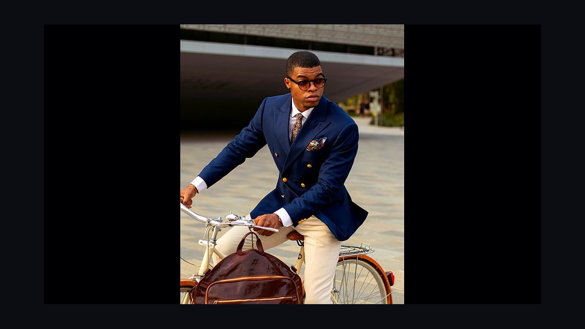 Top 10 Ways to Dress for a Leadership Role in 2027 — figure 1