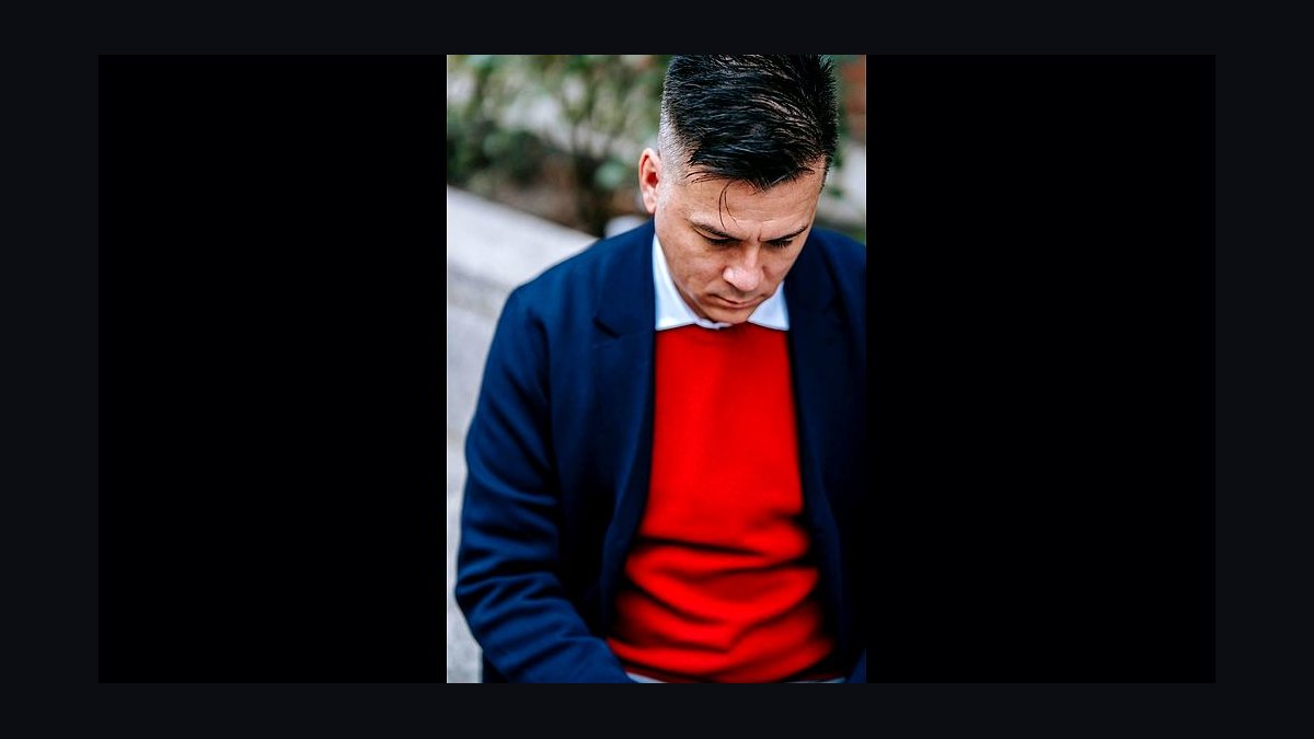 Top 10 Outfits for a Sales Meeting in 2027 — figure 6
