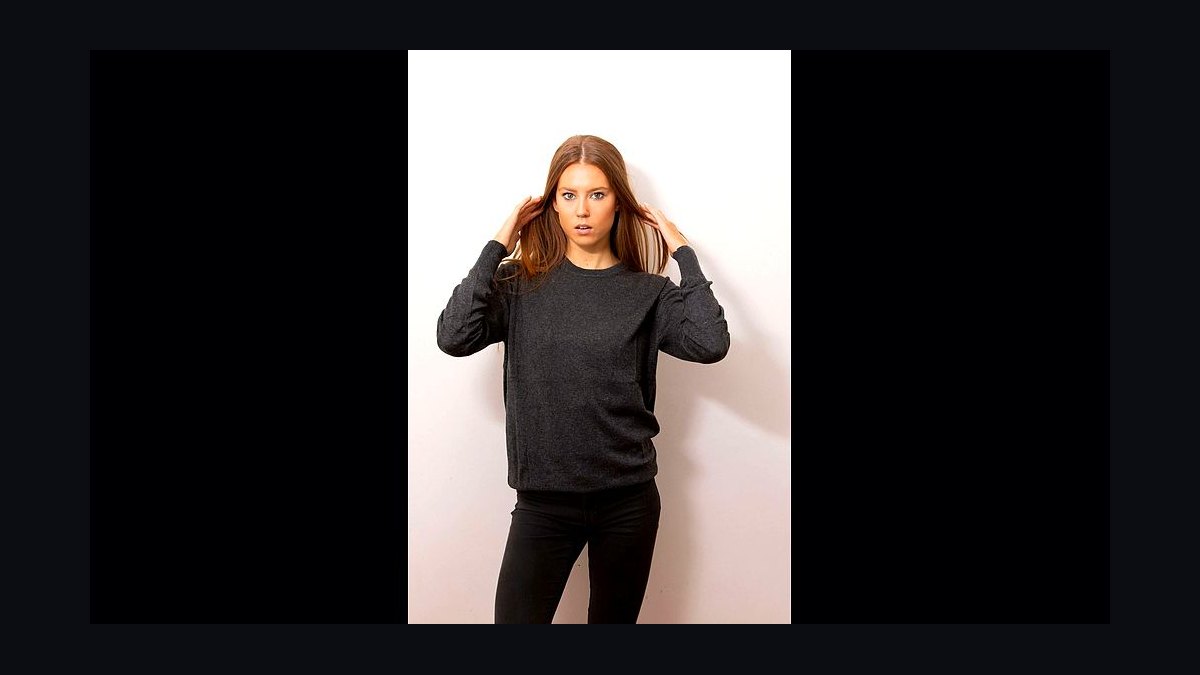 Top 10 Outfits to Wear When the Dress Code Says Smart Casual in 2027 — figure 4