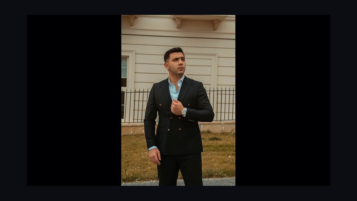 Top 10 Outfits for a Board Meeting in 2027 — figure 3