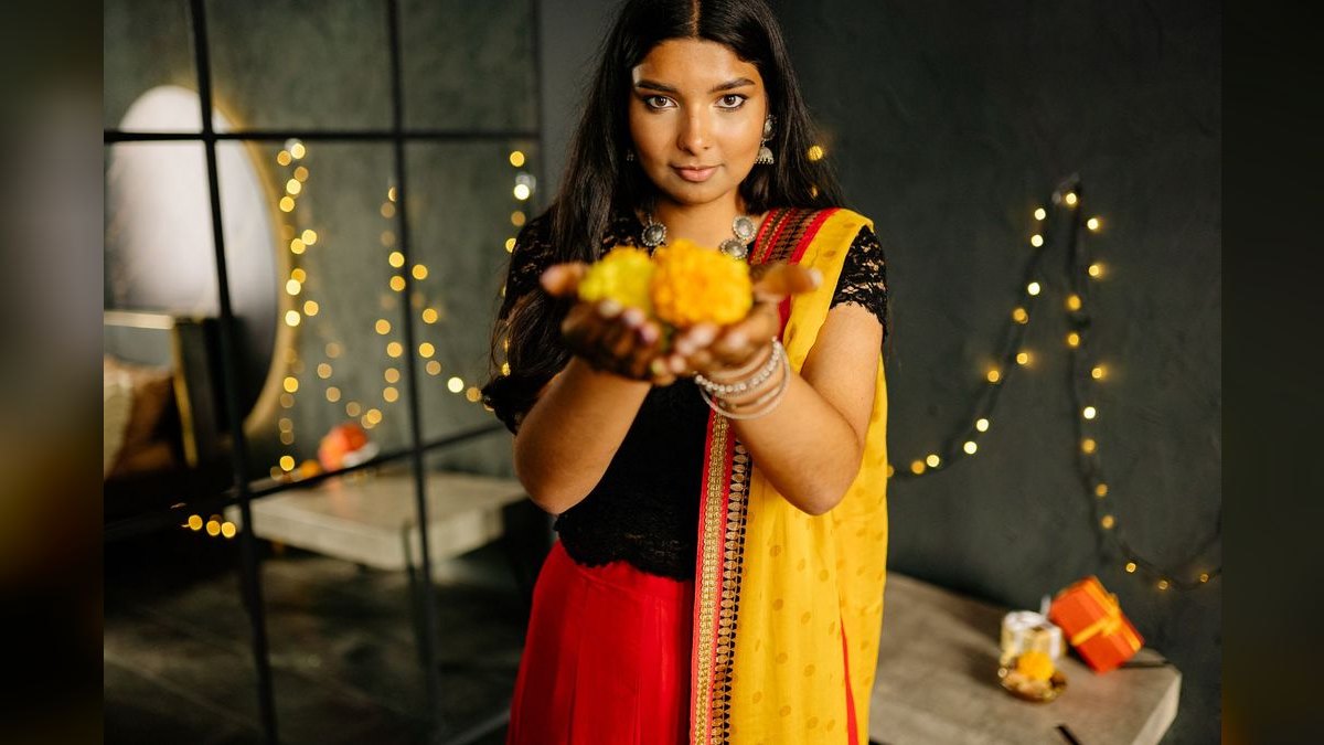 What to Wear to a Diwali Celebration in 2027 — figure 4