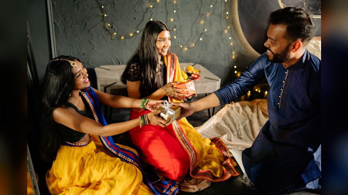 What to Wear to a Diwali Celebration in 2027