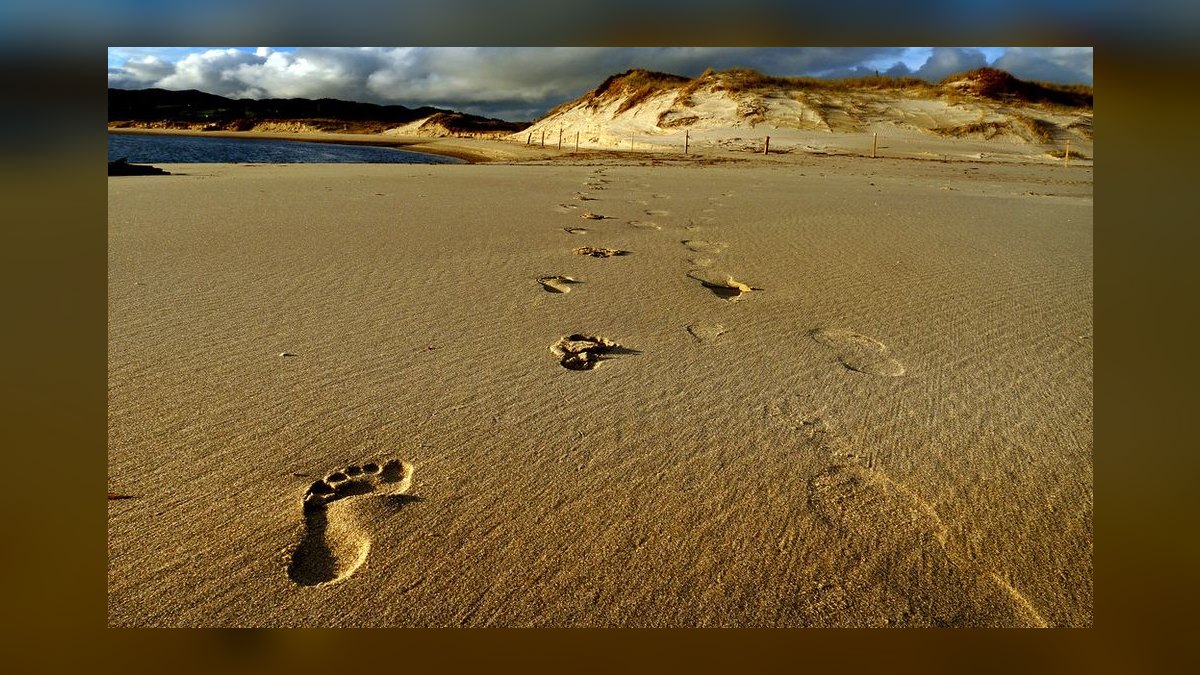 What to Wear to a Beach Vacation in 2027 — figure 3