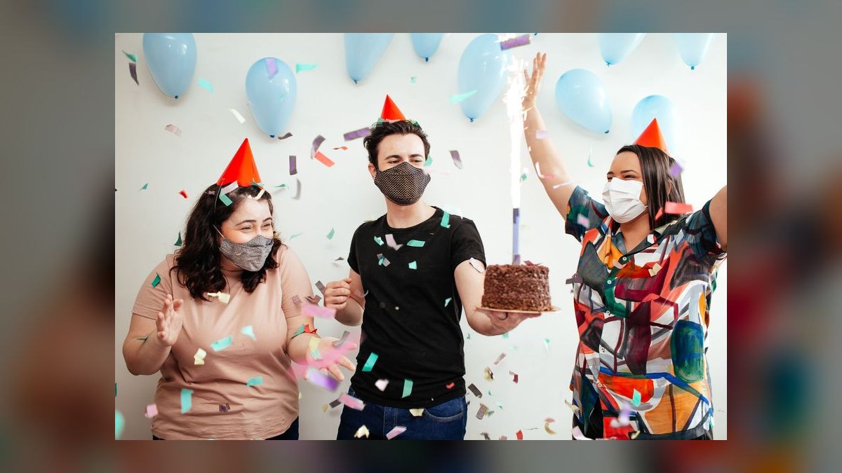 What to Wear to a 50th Birthday Party in 2027 — figure 7