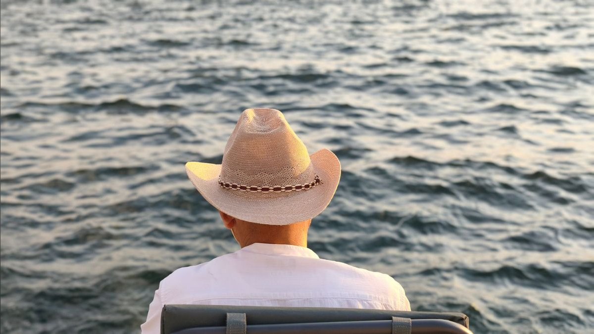 What to Wear to a Retirement Party in 2027 — figure 6