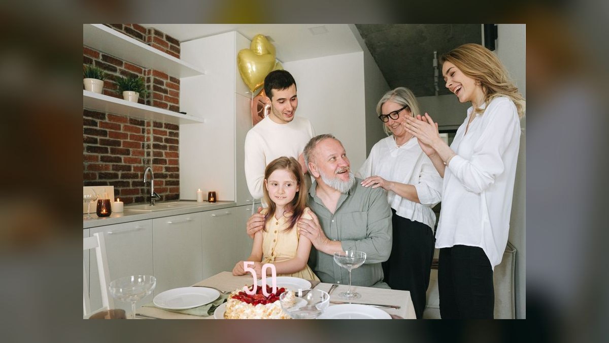 What to Wear to a Milestone Birthday in 2027 — figure 9