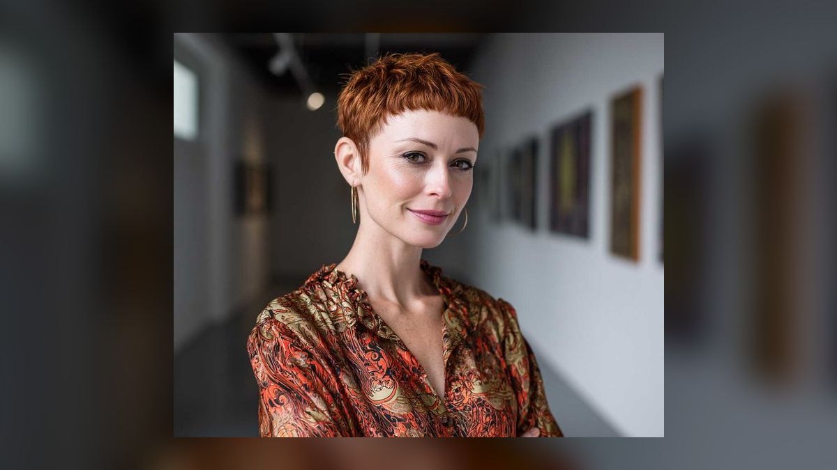 What to Wear to an Art Gallery Opening in 2027 — figure 6