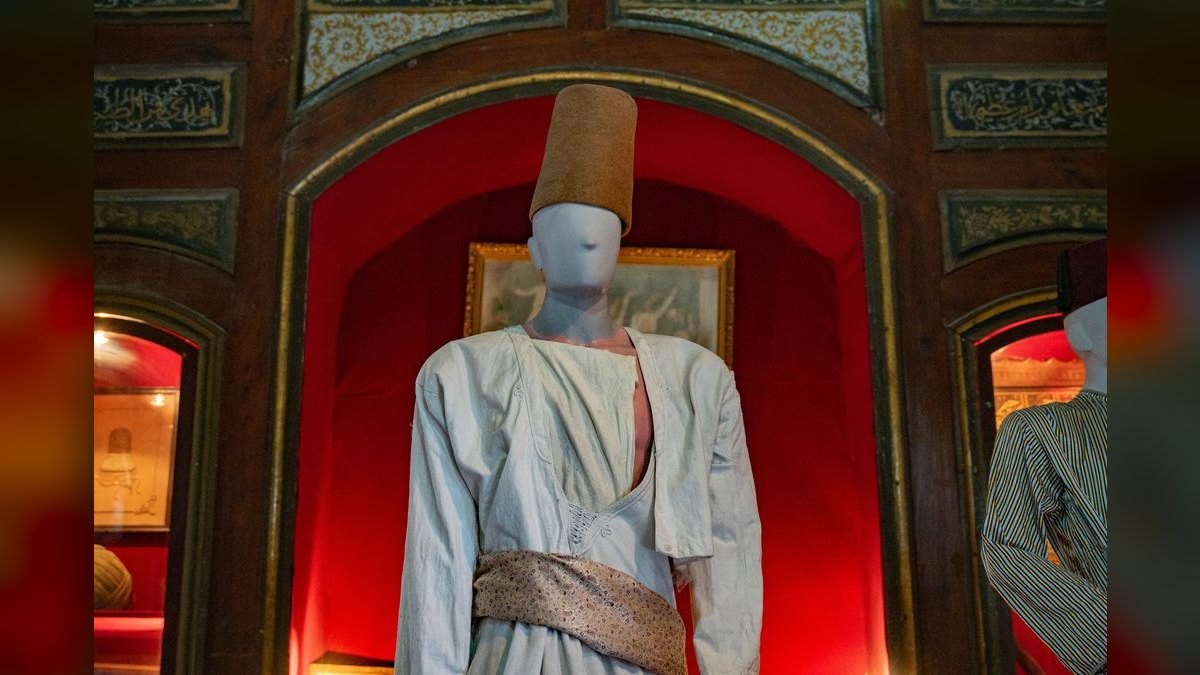 What to Wear to a Museum in 2027