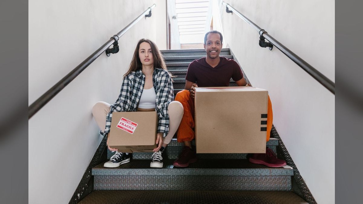 What to Wear for Moving Day in 2027