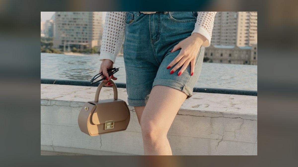 What to Wear for a Short-Waisted Frame in 2027 — figure 7