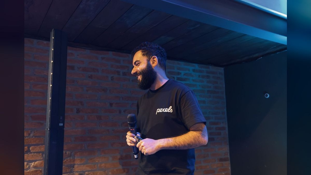 What to Wear to a Keynote Talk in 2027