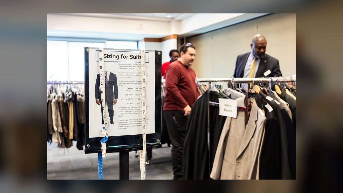 What to Wear to a Career Fair in 2027 — figure 3