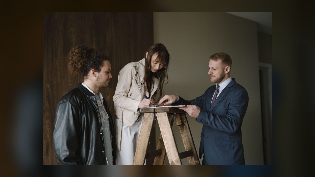 What to Wear to a Real Estate Closing in 2027 — figure 10