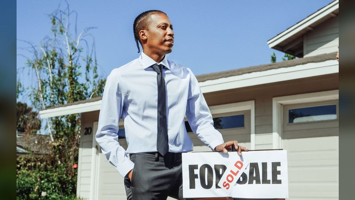 What to Wear to a Real Estate Closing in 2027 — figure 4