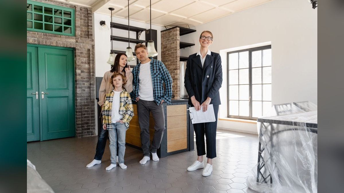 What to Wear to a Real Estate Closing in 2027 — figure 5