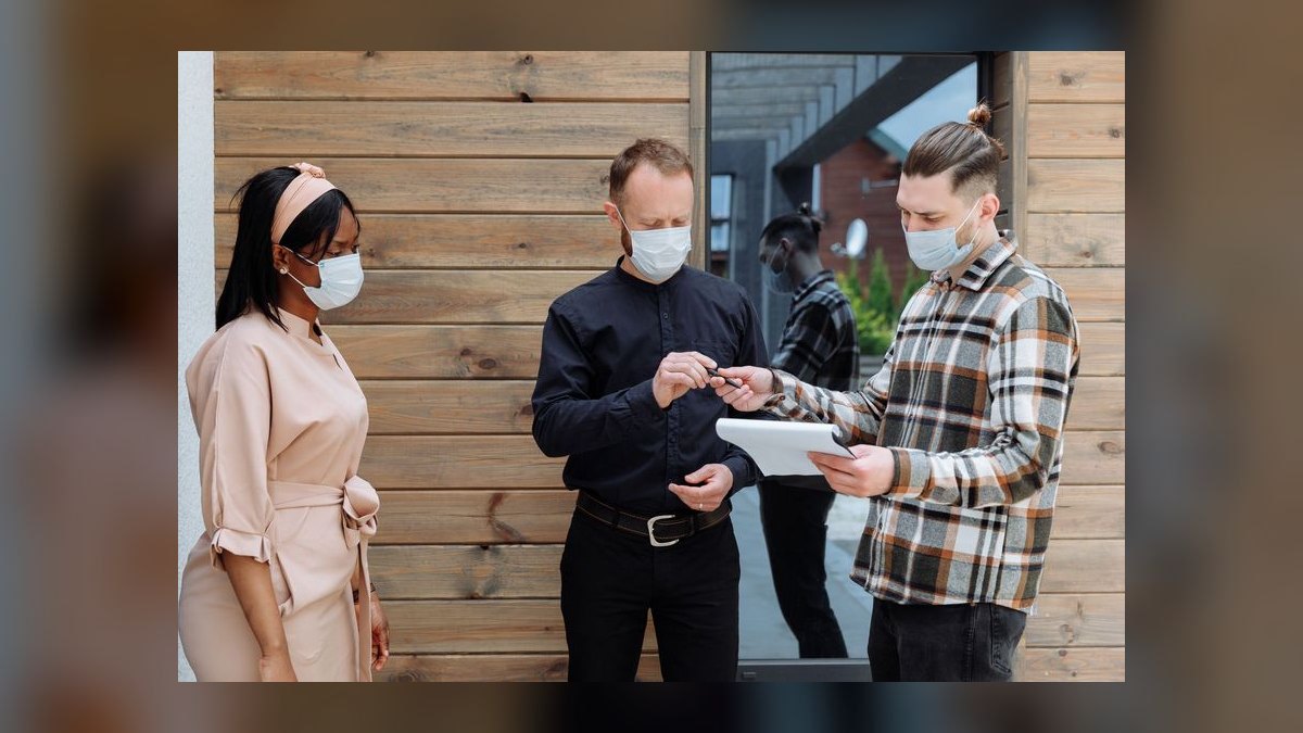What to Wear to a Real Estate Closing in 2027 — figure 7