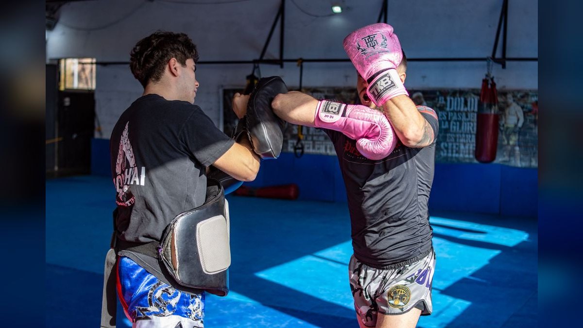 What to Wear to a Boxing or UFC Watch Party in 2027 — figure 4