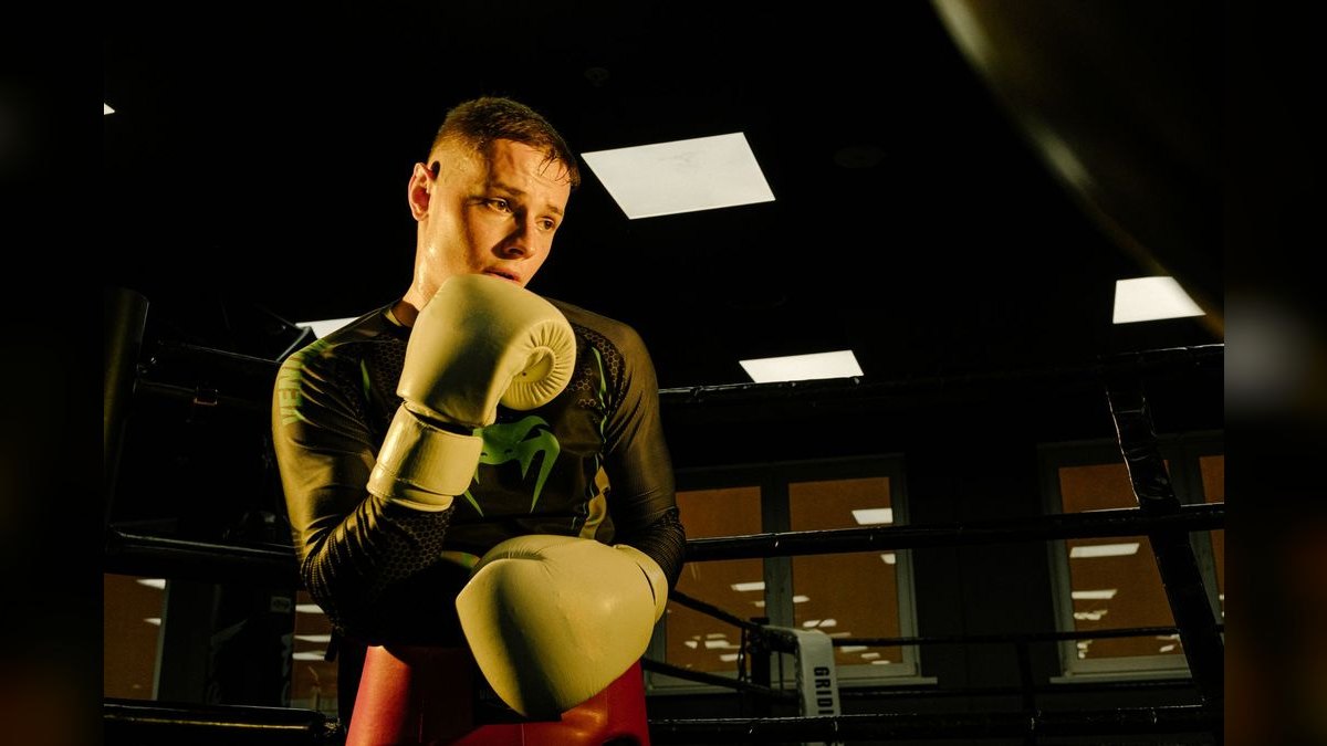 What to Wear to a Boxing or UFC Watch Party in 2027