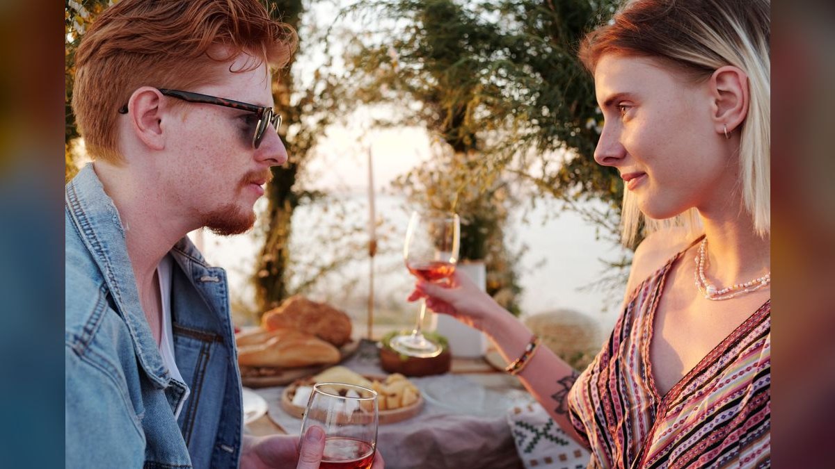 What to Wear to a Picnic Date in 2027