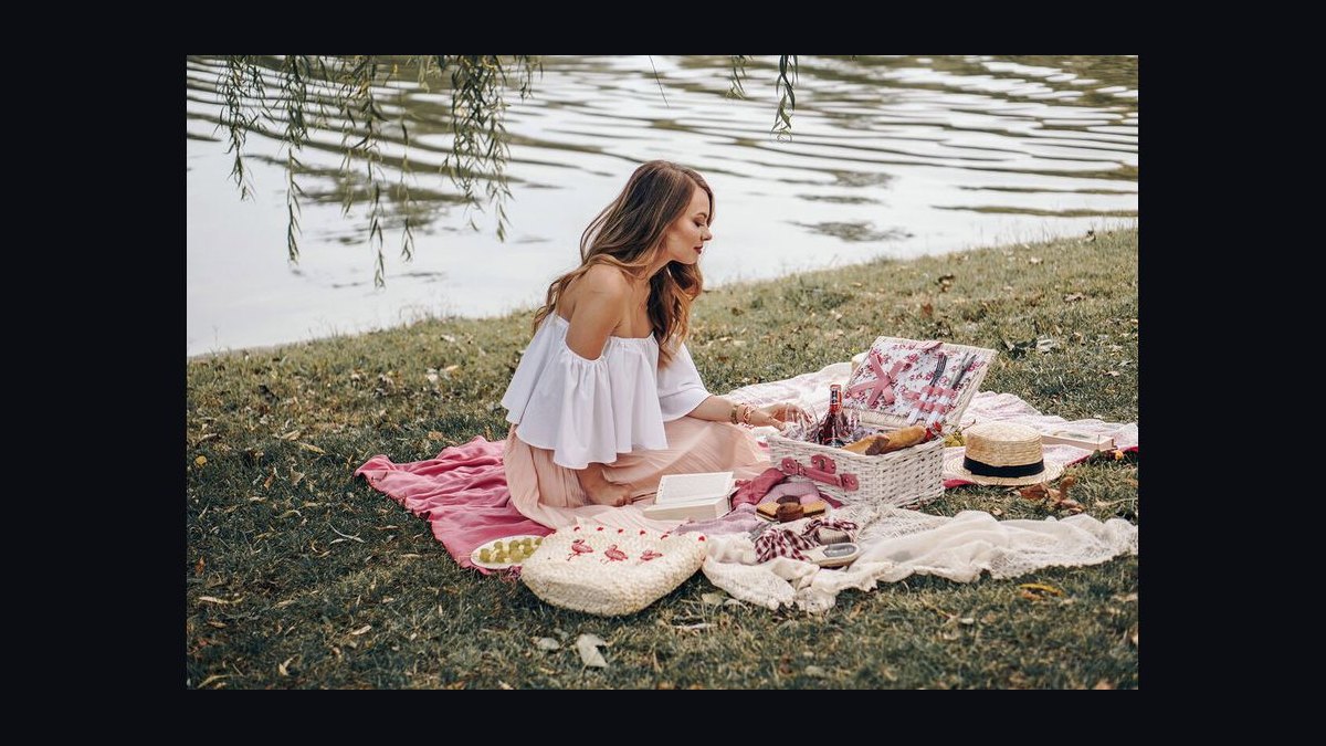 What to Wear to a Picnic Date in 2027