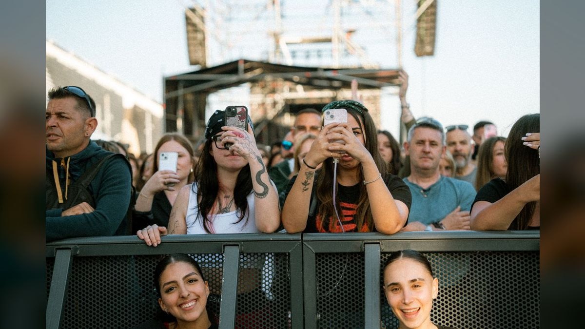 What to Wear to an Outdoor Concert Date in 2027