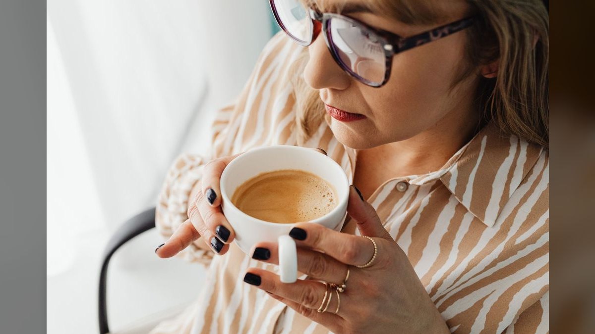 What to Wear to a Coffee-to-Dinner Date in 2027