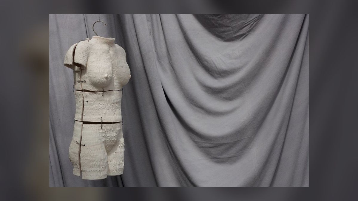 What to Wear to a Funeral if You Have a Long Torso in 2027 — figure 4