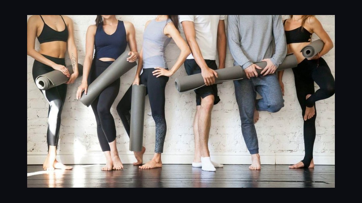 What to Wear to Yoga Class in Summer in 2027 — figure 3